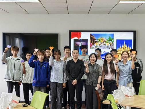 6705799a1b40e83cb8cf92f6b4cd9965